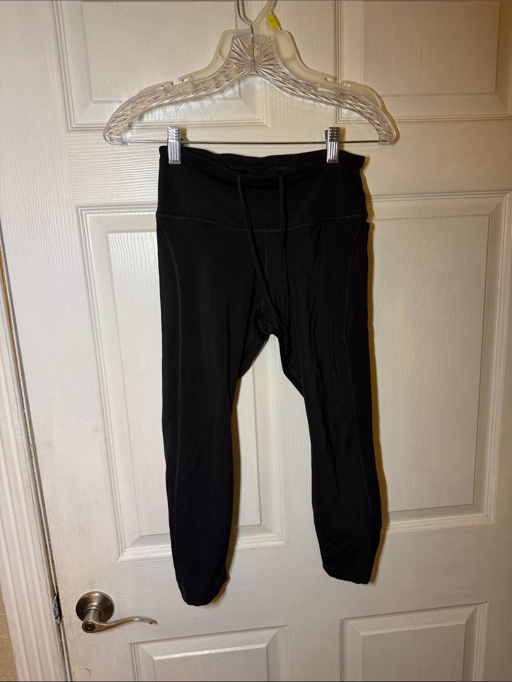 Nike Dri-Fit Womens Small Black Capri Leg Leggings Athletic Yoga